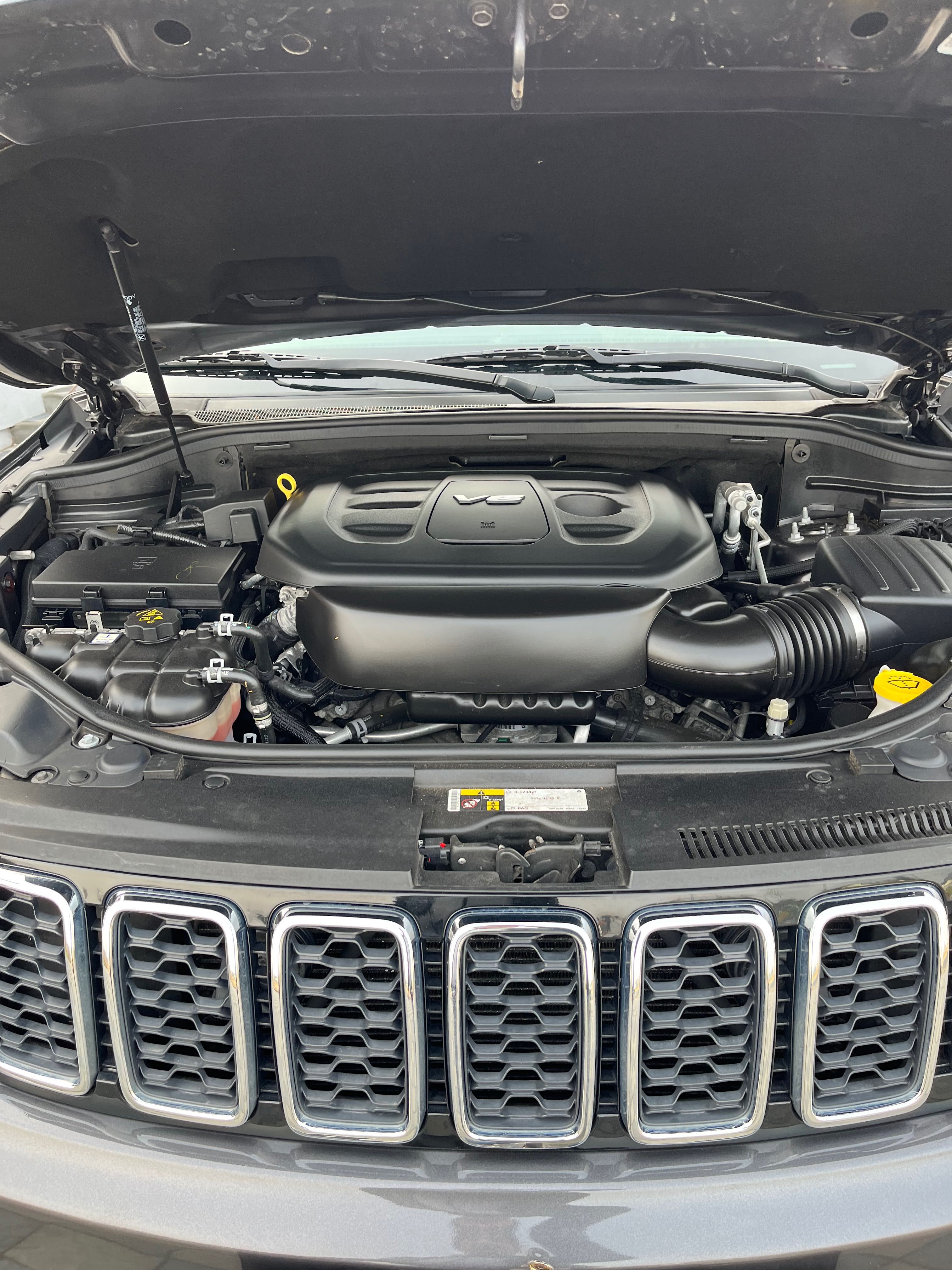 Jeep Grand Cherokee 2017 rok ,3,6 benzyna,sprowadzony zarejestrowany .