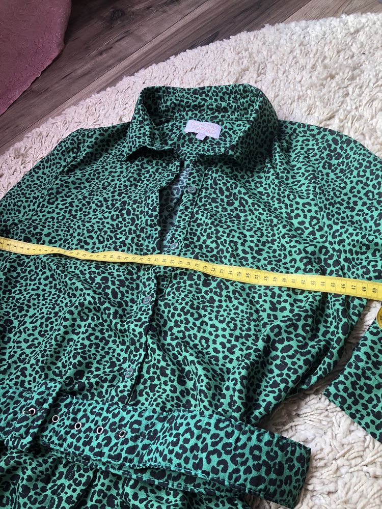 Платье макси, рубашечного типа, зеленое,принт леопард