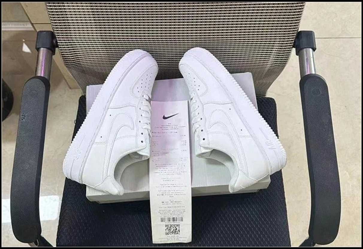 Białe trampki Nike Air Force 1'07 w rozmiarze 38