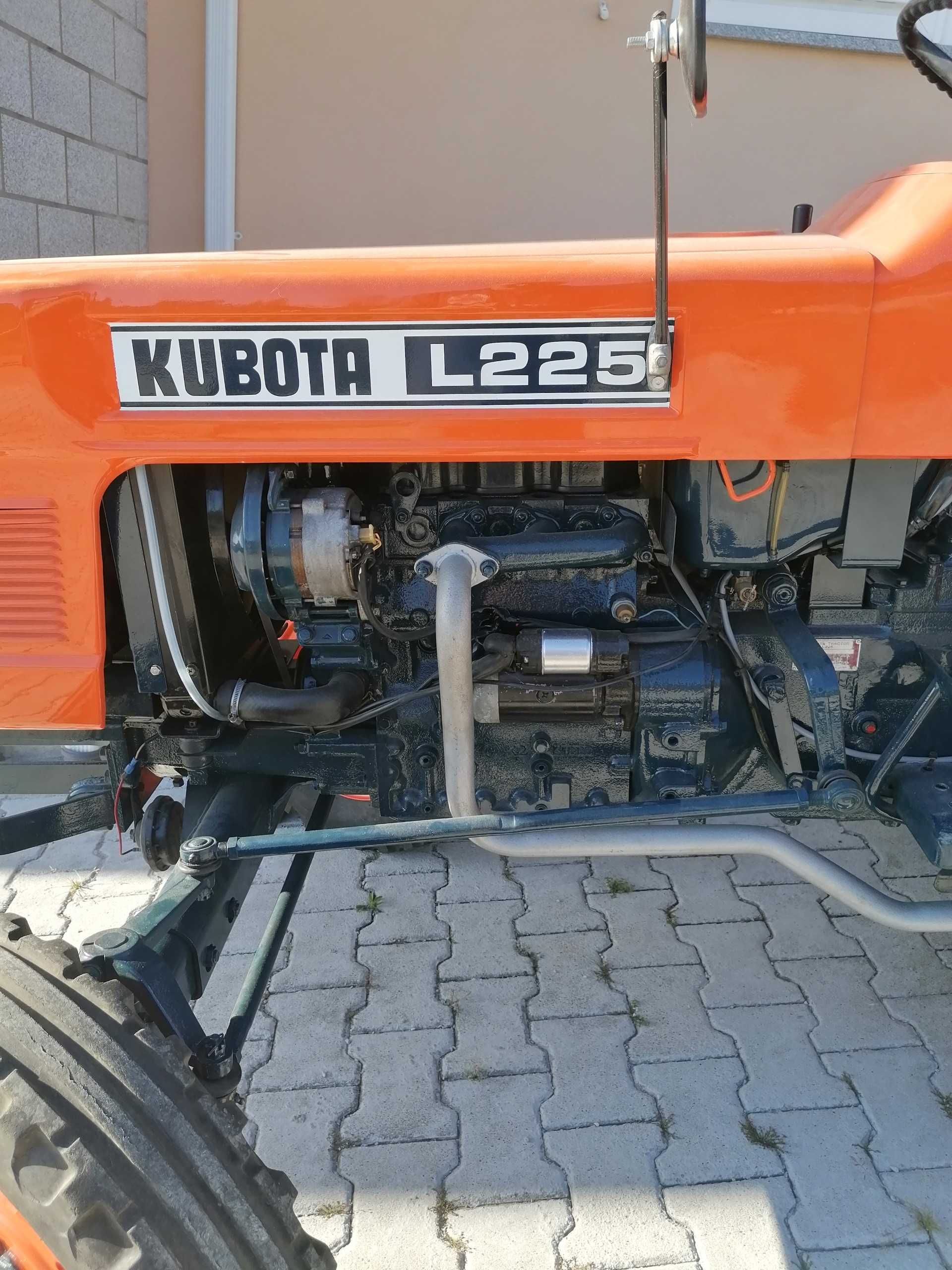 Trator Kubota L225 (25CV) com Matricula