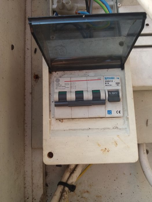 Rozdzielnia budowlana używana plus długi przewód Gratis