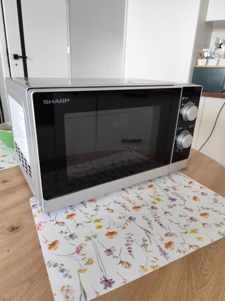 Mikrofalówka SHARP Nowa