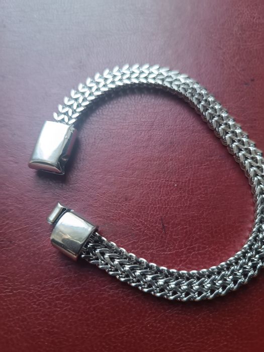 Плетёный двухрядный браслет.