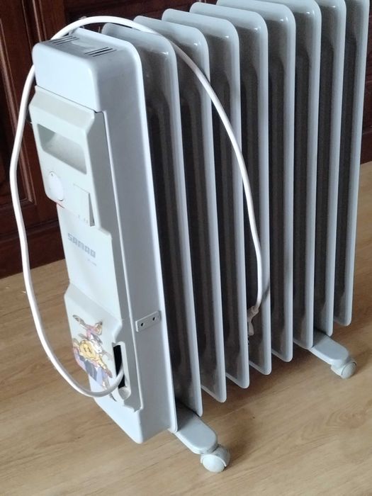 Radiador a óleo personalizado procura casa nova