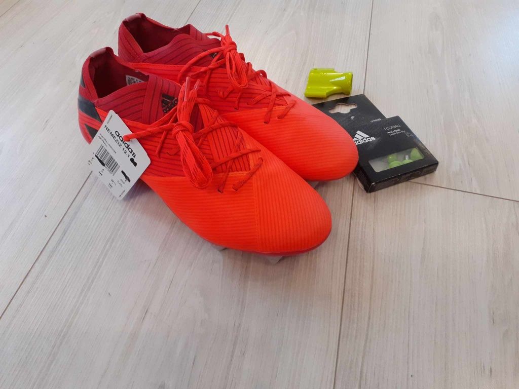 Profesjonalne buty piłkarskie, korki Adidas Nemeziz 19.1 SG r. 39 1/3