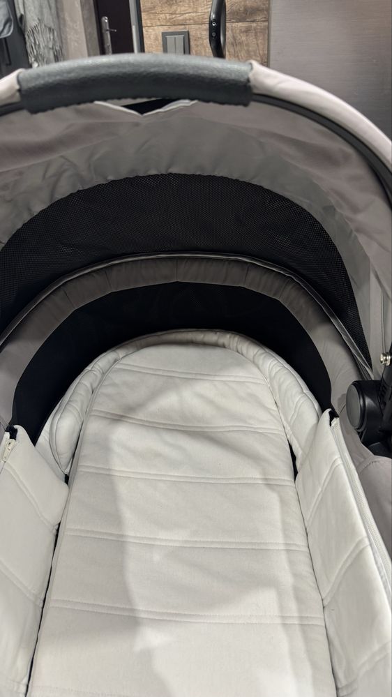 Cybex Priam (Шасі та люлька)