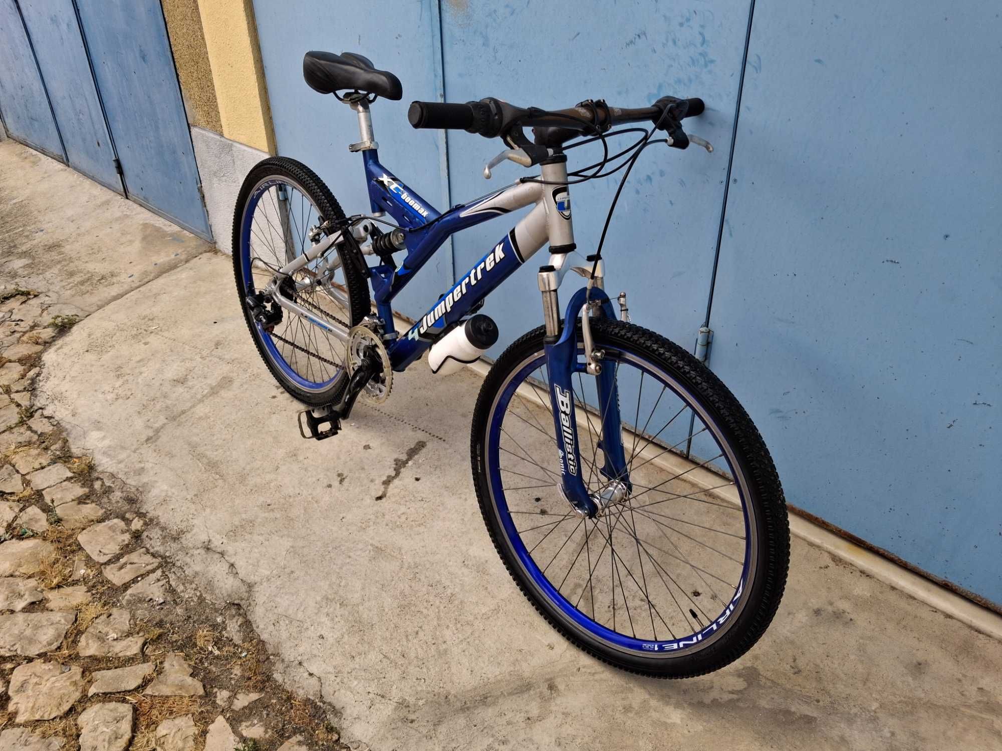 Jumpertrek em aluminio roda 26  com dupla suspensão