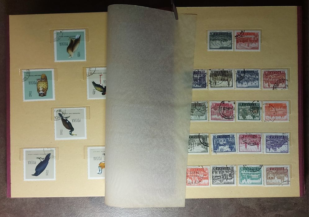 Klaser jubileuszowy 1960÷1961 ze 128 sztukami znaczkóŵ kasowanych