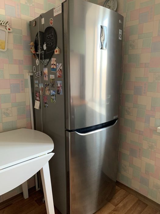 Стол обеденный складной