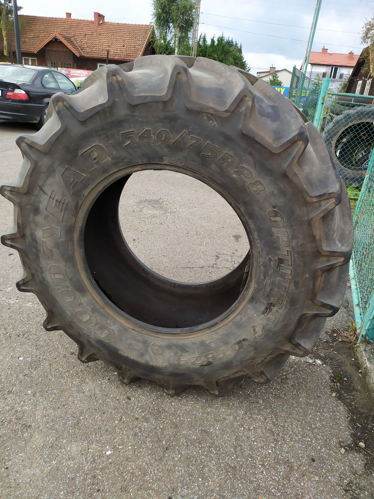 Opona 540/75R28 Goodyear Optitrac DT 824 90%