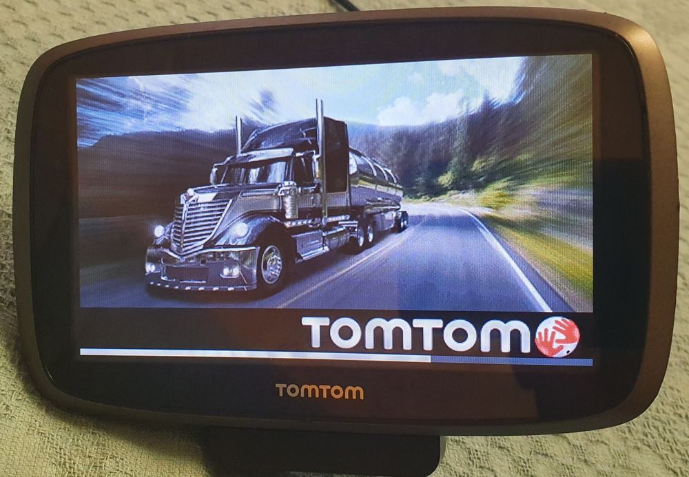 TomTom  Go Pro TRUCK (5") Навігатор для Вантажівки