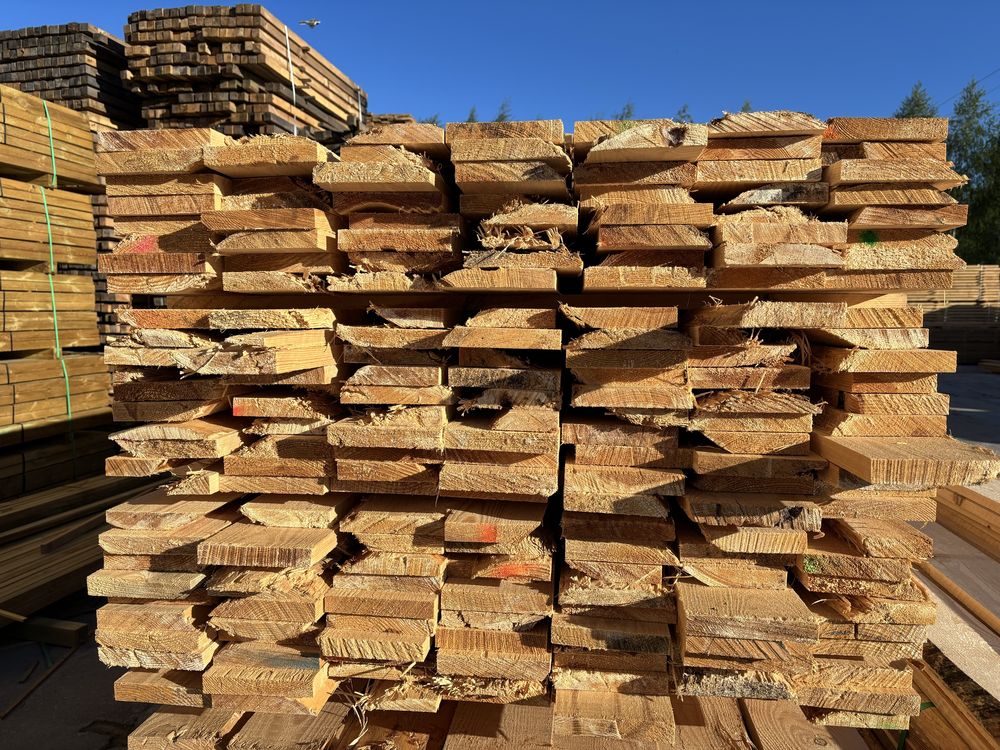 Deska szalunkowa 25x120x4000 i 25x150x4000 – klasa III – 900 zł/m³