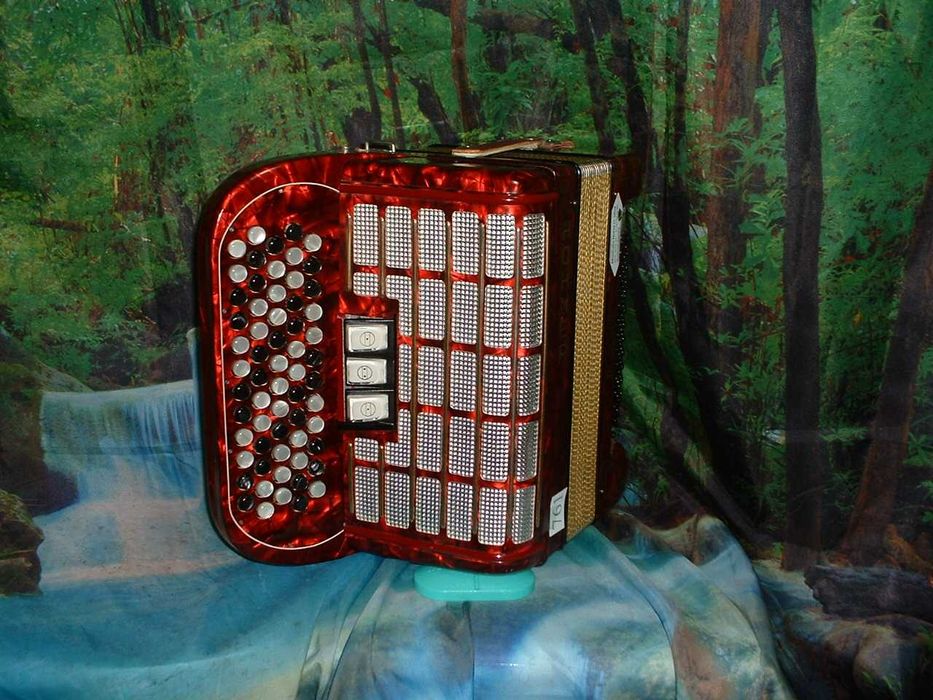 Avenda Acordeao R , N. 761