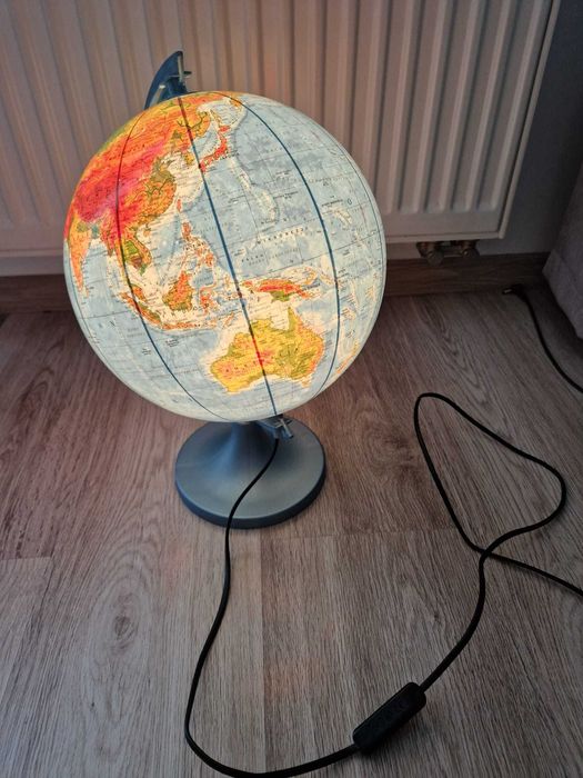 Globus podświetlany