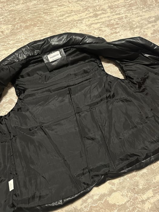 Жилетка еко шкіра ,розмір L з ремінцем