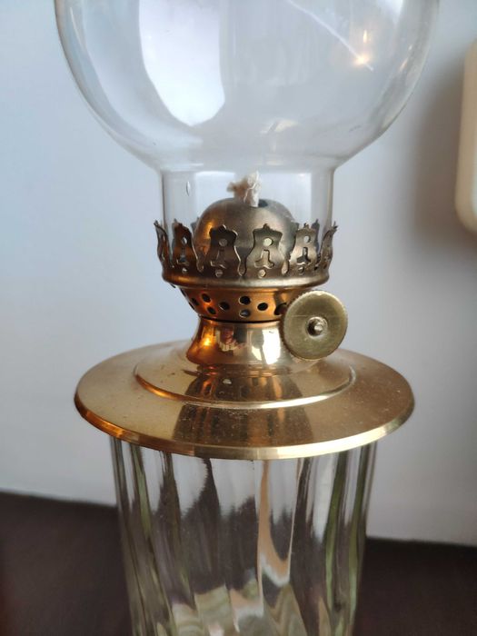 Stara angielska lampa naftowa n773