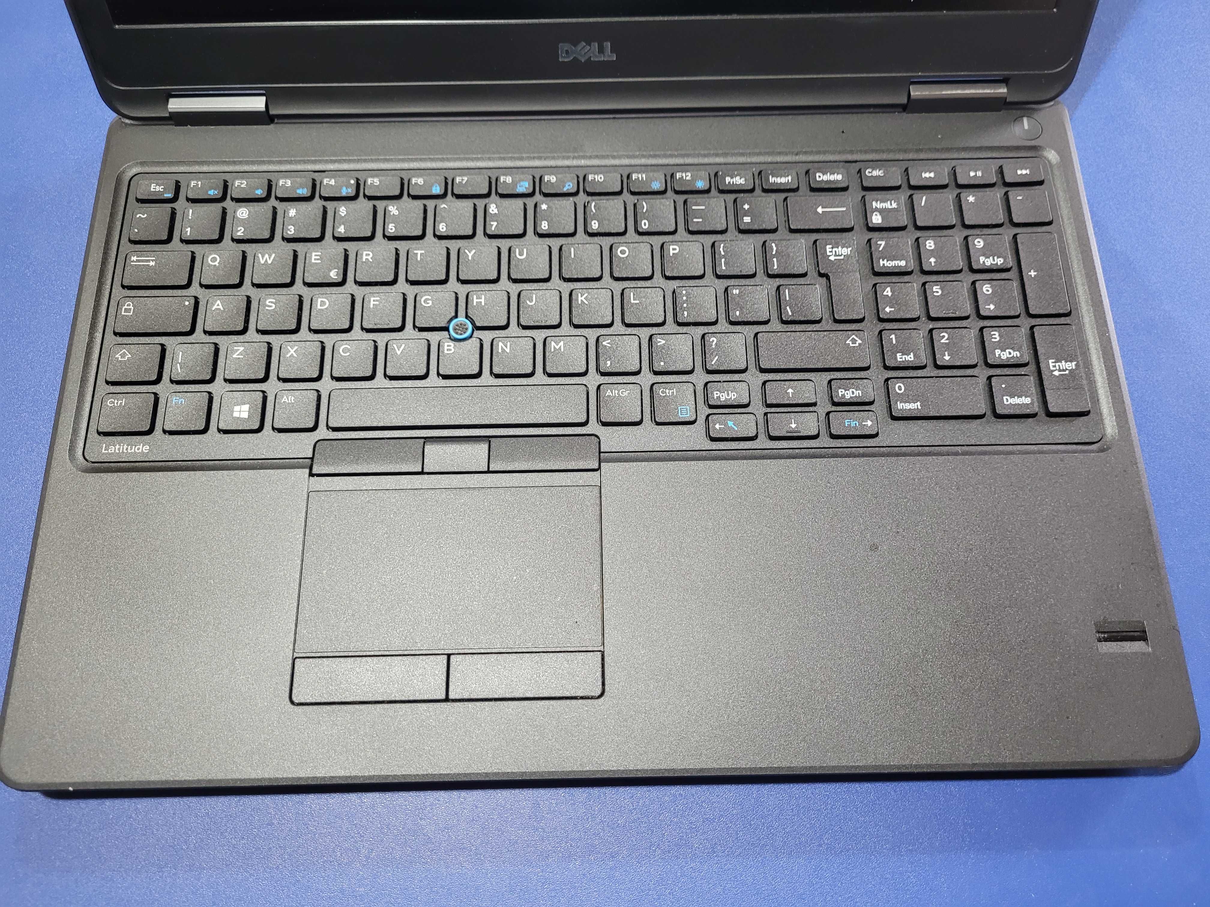 15.6" Laptop Dell Latitude E5550 i5_2.3GHz/_16GB/_256GB ___ZOBACZ stan