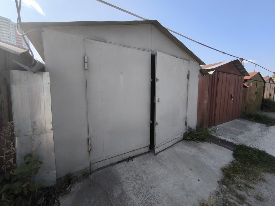 Здам гараж Бровари Металург