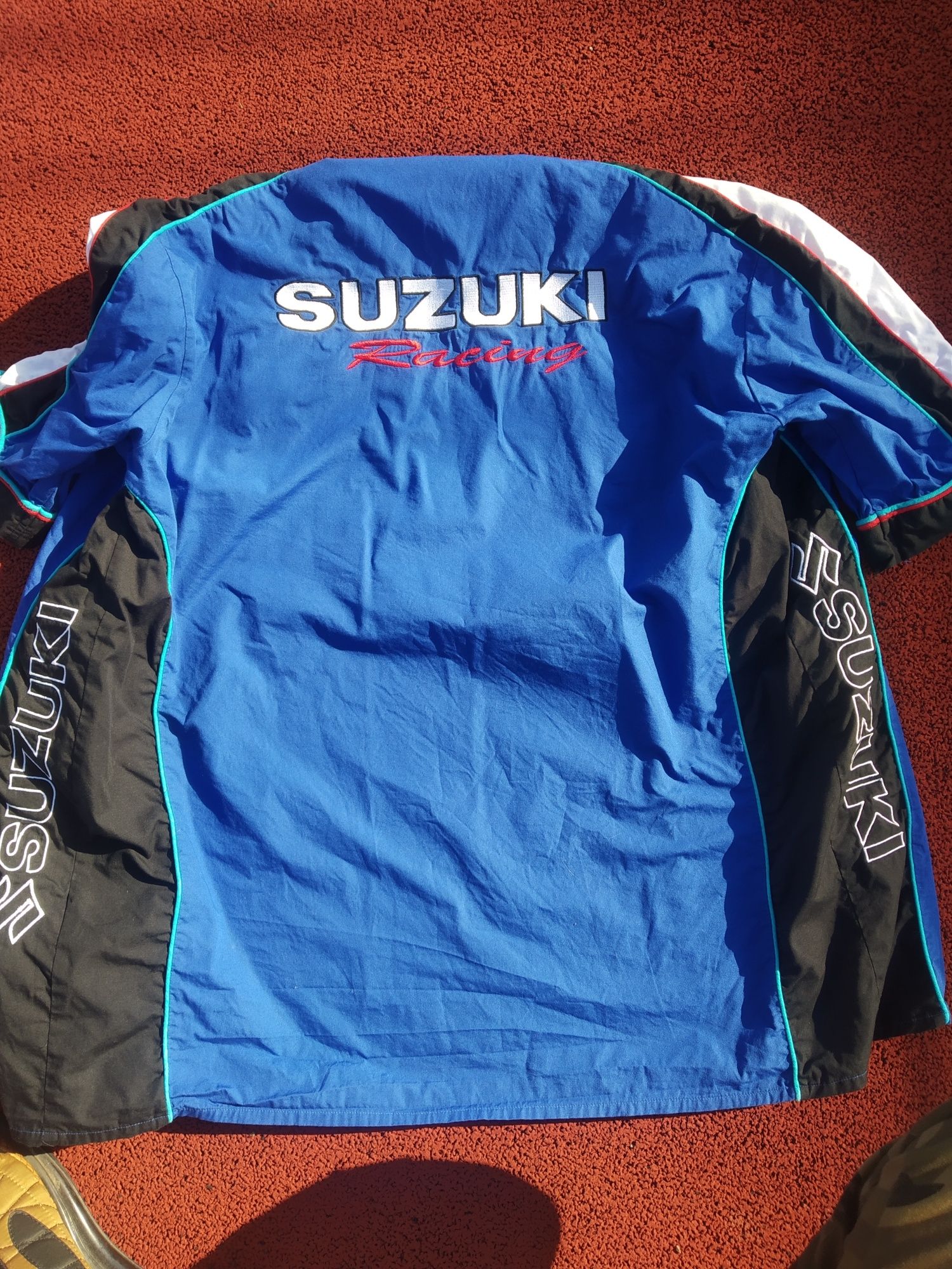 Фирменная рубашка Suzuki