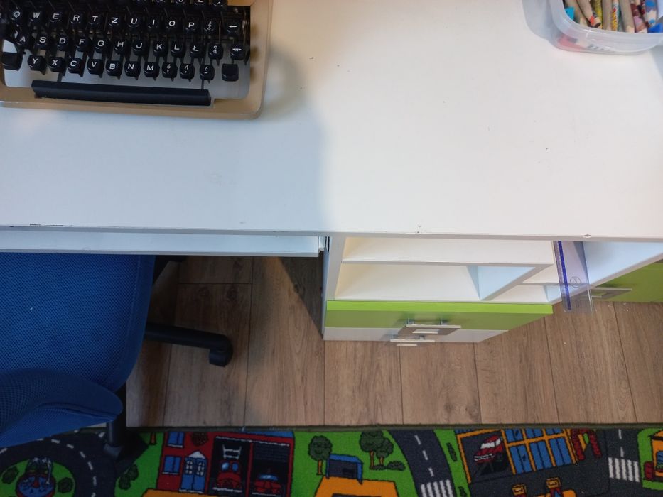 Meble dziecięce zestaw z biurkiem