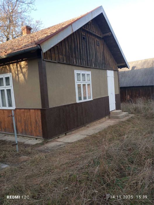 Хата на продаж  (с. Середній Майдан)