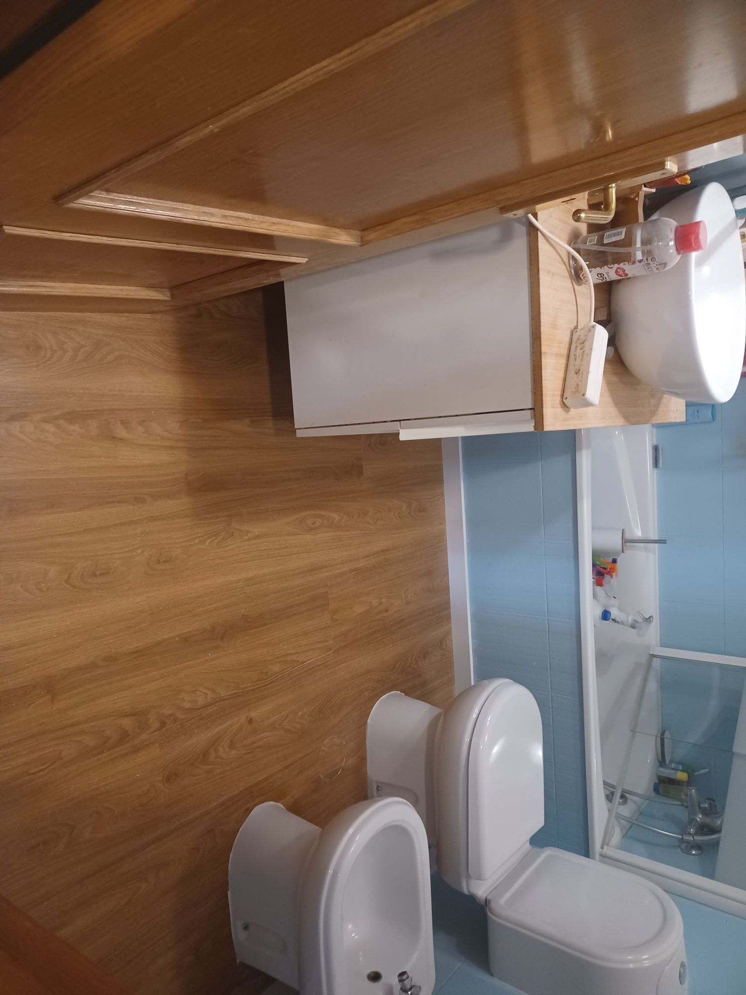 Aplicação de flutuante e venda de Pav.Royal acqua floor