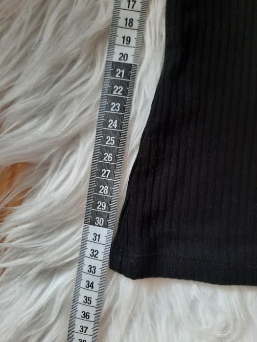 Sprzedam koszulkę czarną