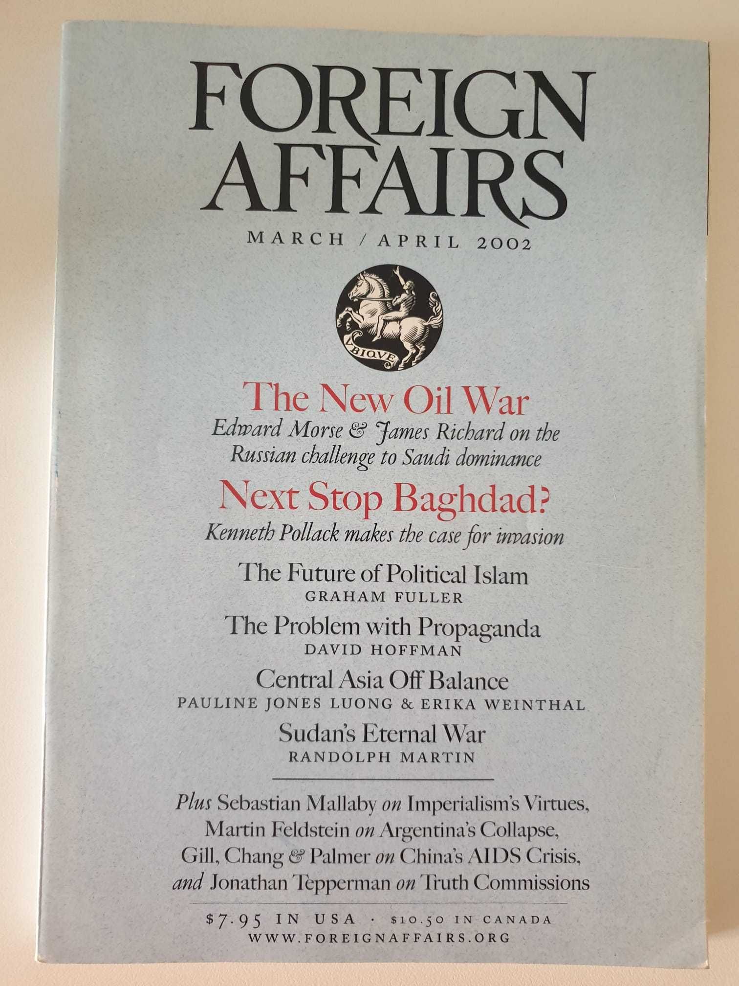 Lote de 5 revistas FOREIGN AFFAIRS (1999–2002) – Muito bom estado