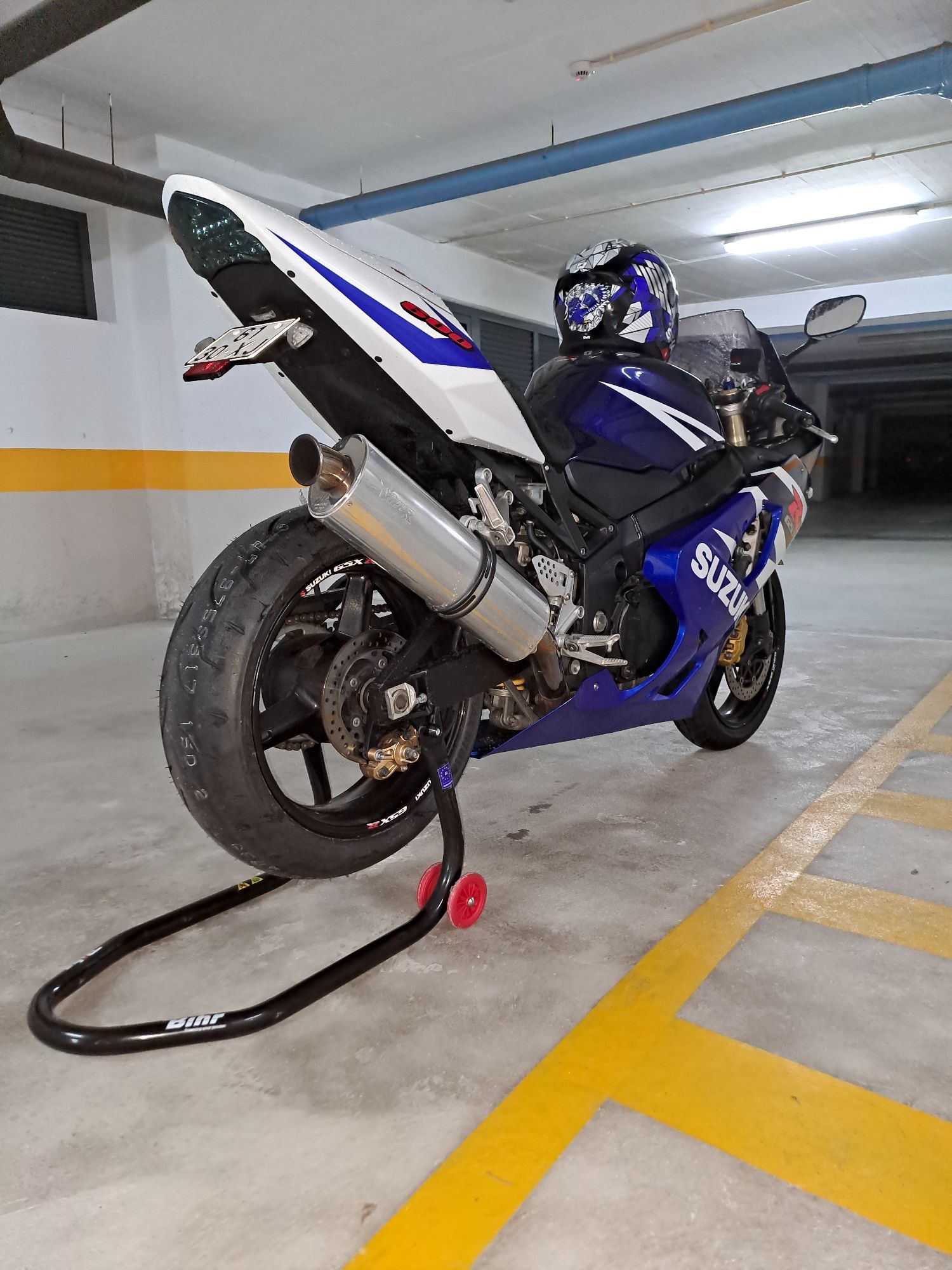 SuzukiI GSX-R 600 K4