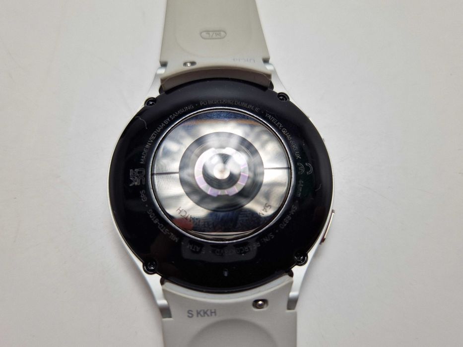 Smartwatch Samsung Galaxy watch 4 44mm R870 + Ładowarka wielofunkcyjna