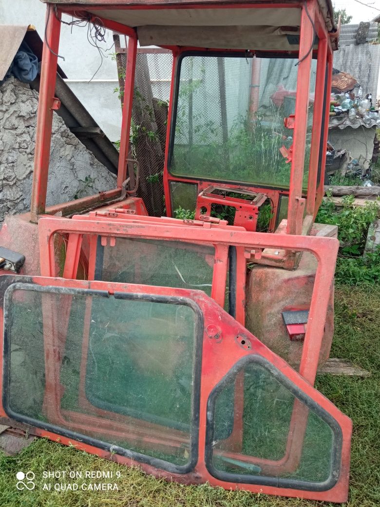 Продам кабіну трактора ЮМЗ.