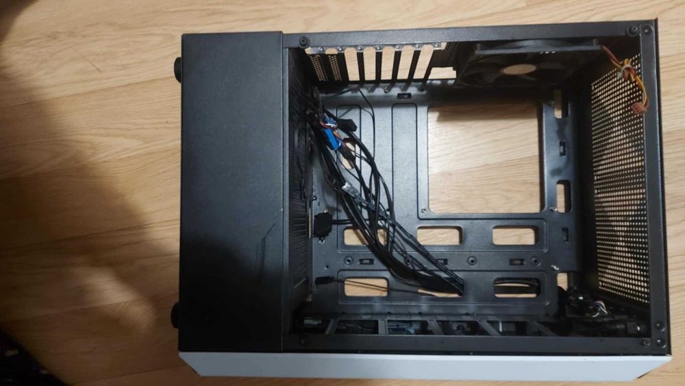 Obudowa Aerocool Bionic RGB (ACCM-PV34113.21)
