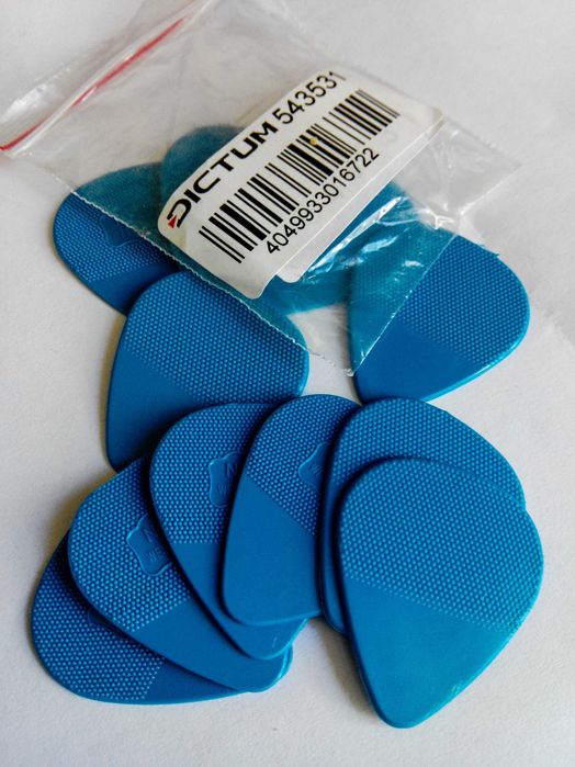 Palhetas  Herdim BLUE NYLON PICK. 88mm.