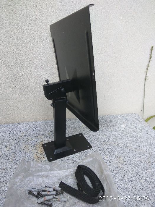 Suporte TV com cerca de 35 cm