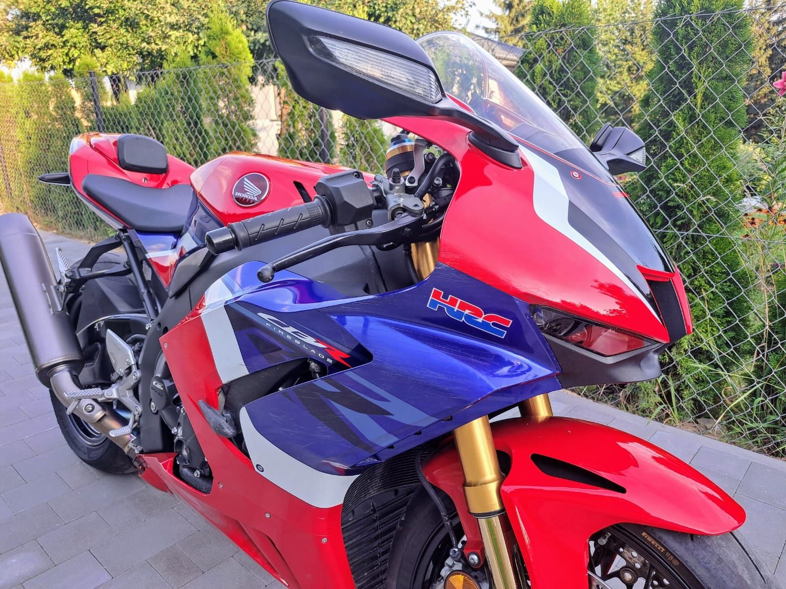 CBR 1000 rr-r SP Fireblade, R1, S1000RR, Panigale, GSXR, ZX10R