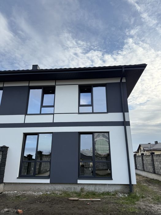 Продаж котеджу ,район Екватору.