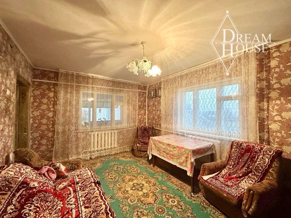 Продаж 2 поверхового цегляного будинку в с.Гряди