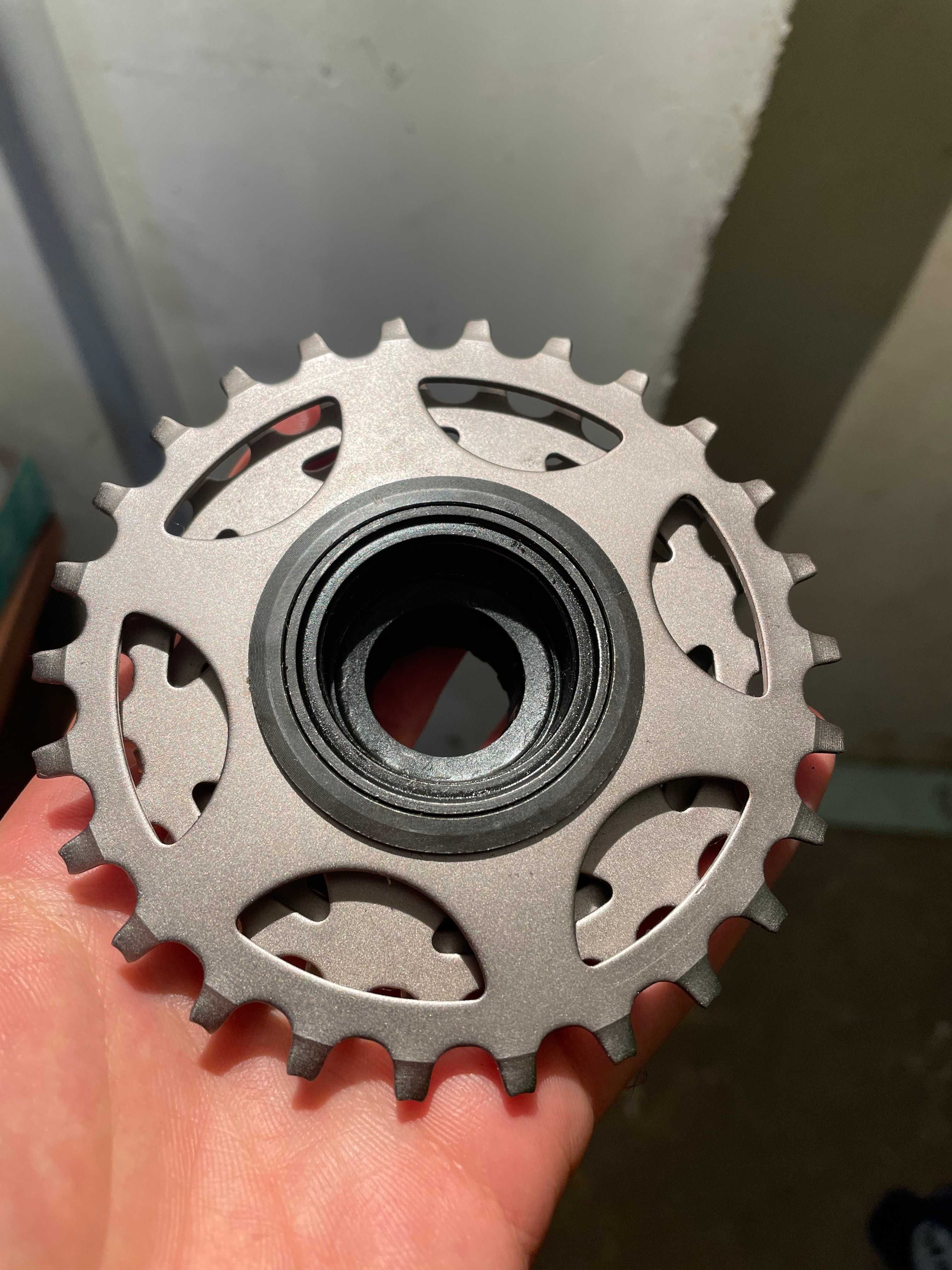 Shimano Dura-Ace MF-7400 -7 biegowa 13-26 NOWA