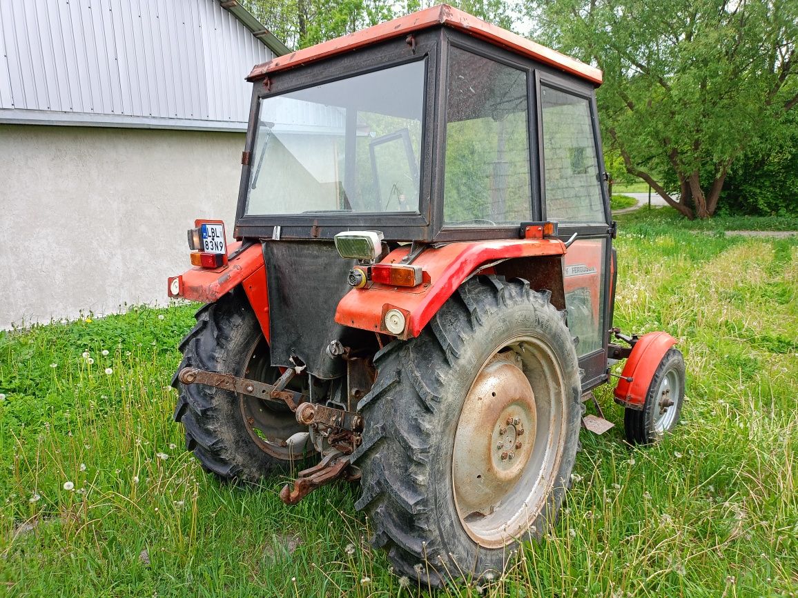 Massey Ferguson 235