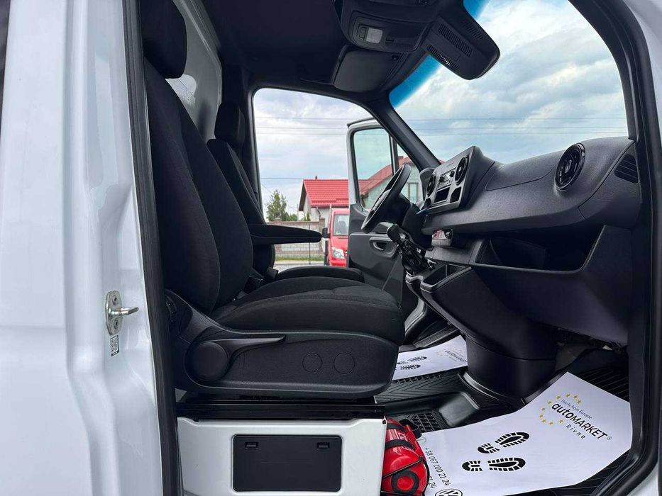 Mercedes-Benz Sprinter 2021