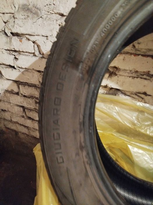 Sprzedam opony wielosezonowe R17