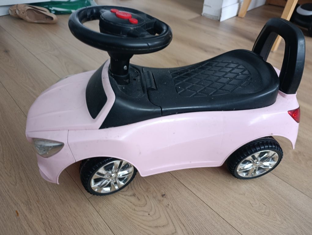 Auto jeździk dla dziecka