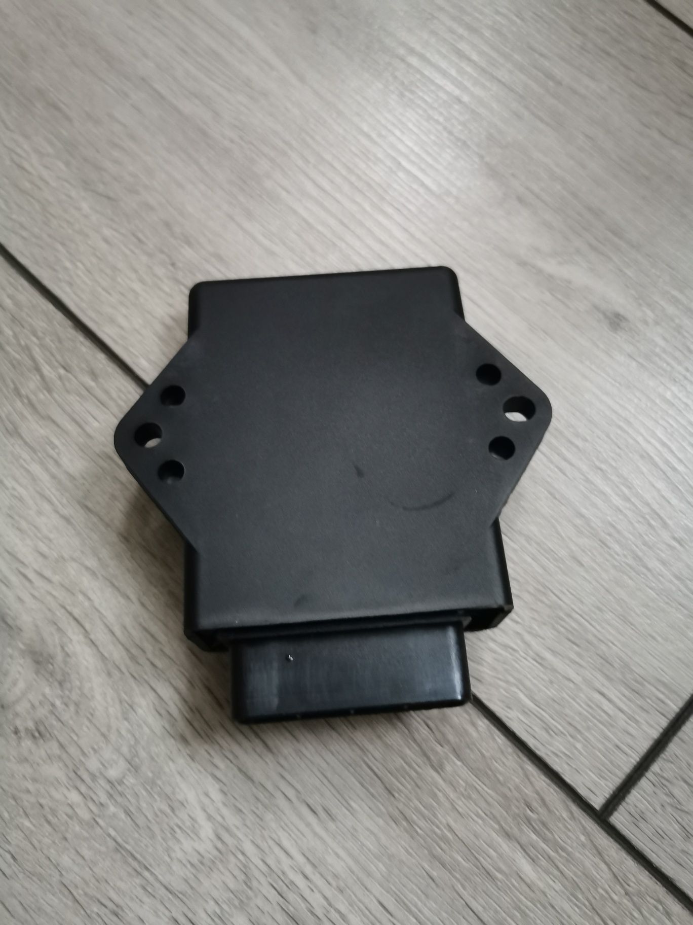 Suzuki ltz 400 moduł sterownik komputer cdi