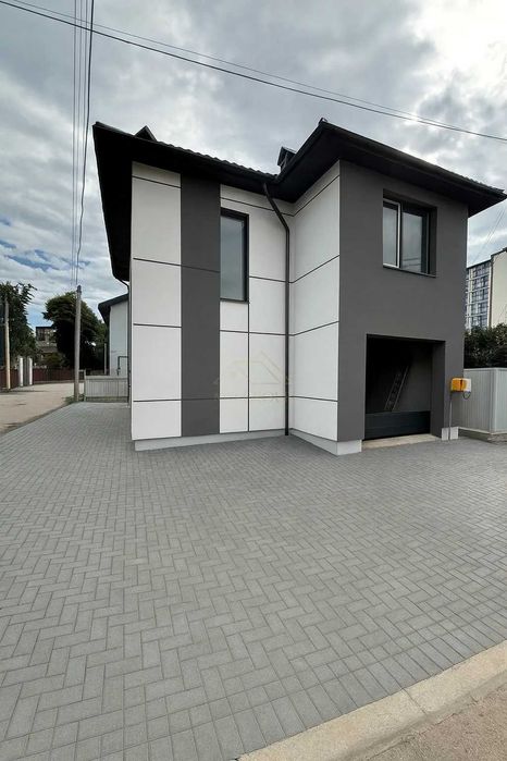 Продаж особняка 120м2 з ГАРАЖЕМ в центрі Івано-Франківська