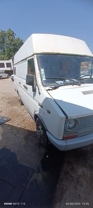 Autocaravana com casa de banho