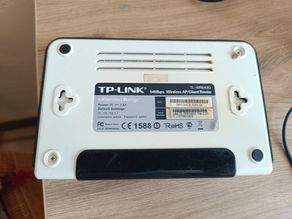 Router z anteną wzmacniającą sygnał