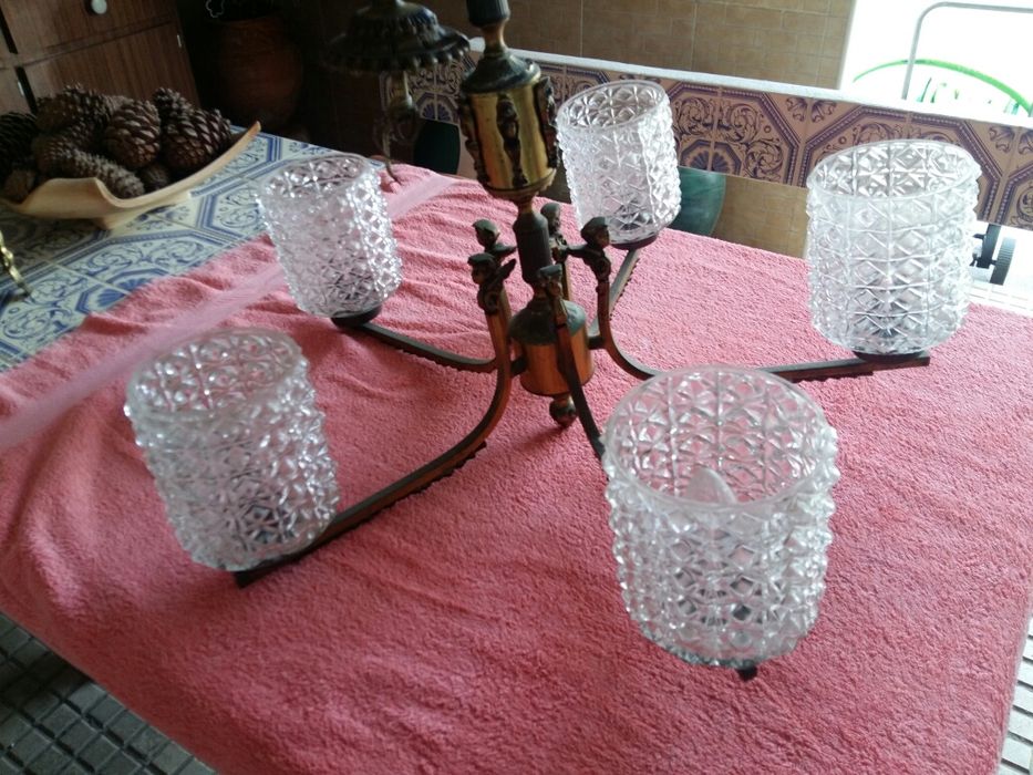 Candeeiro vintage em bom estado