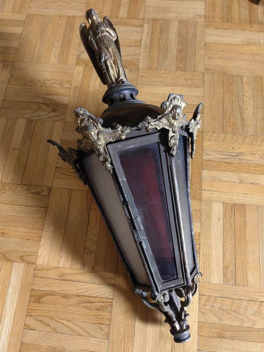 Stara lampa/latarnia z aniołem
