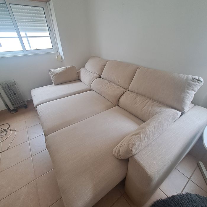 Sofá-cama com chaise-longue