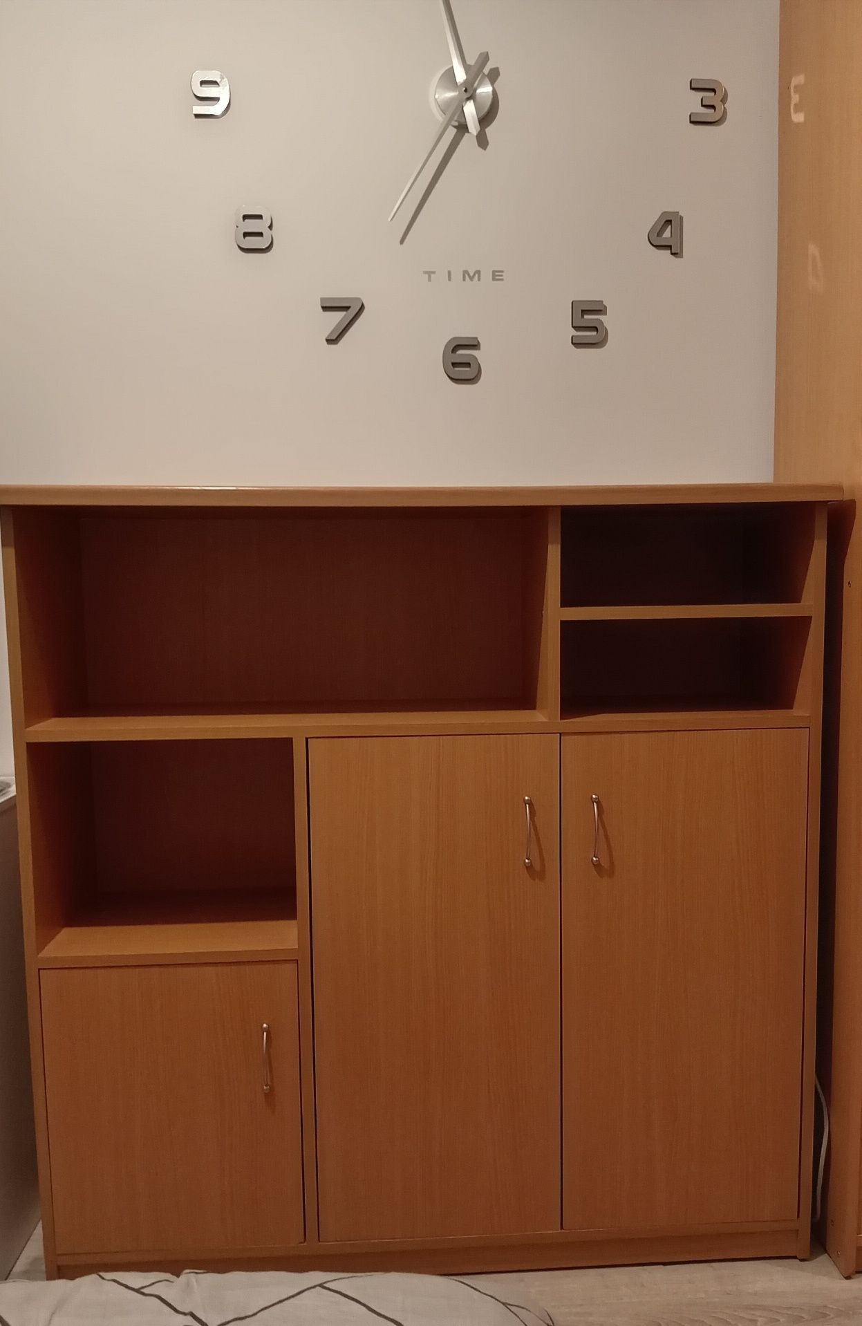 Meble: komoda/szafka, regał